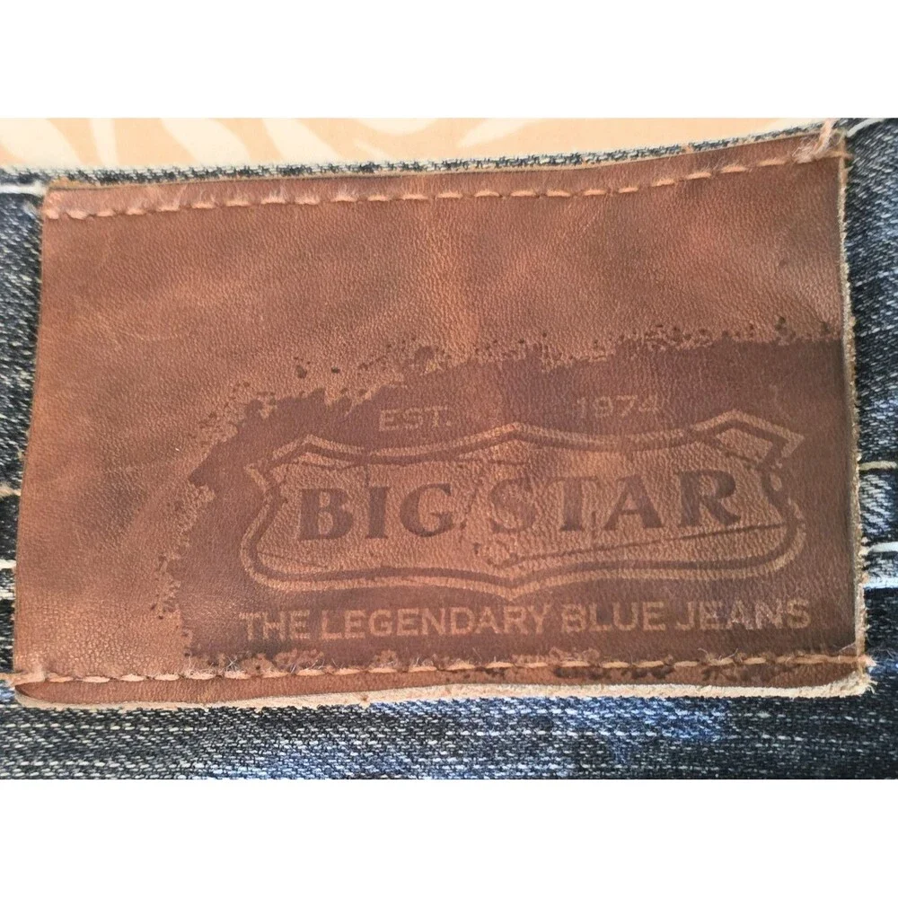 Big Star Pioneer Y2K Distressed Boot Cut Jeans 33L Buckle Exclusive